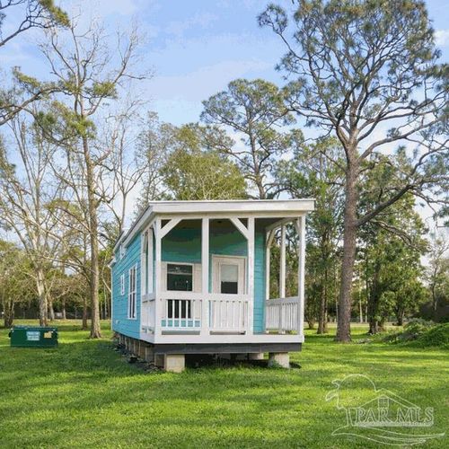 9437 Gulf Beach Hwy, Pensacola, FL, 32507-7239 | Card Image