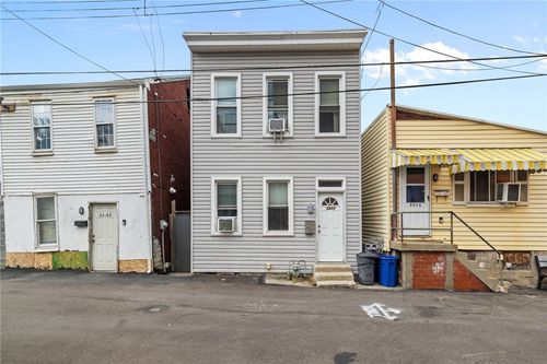 5211 Kent Way, Pittsburgh, PA, 15201-2535 | Card Image