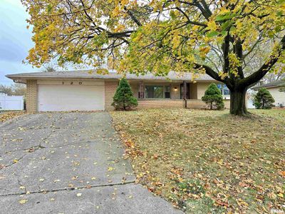 120 Indian Circle, House other with 3 bedrooms, 2 bathrooms and null parking in East Peoria IL | Image 3