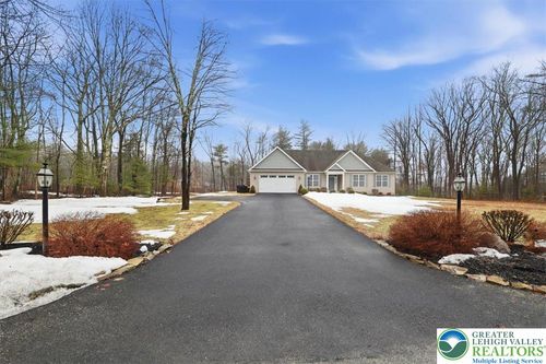 1177 Ross Ln, Saylorsburg, PA, 18353-8056 | Card Image