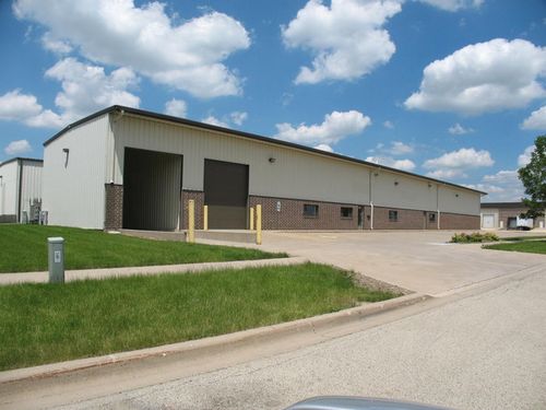 2075 Oak Leaf St, Joliet, IL, 60436-1873 | Card Image
