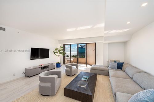 923-201 Crandon Blvd, Key Biscayne, FL, 33149-1524 | Card Image