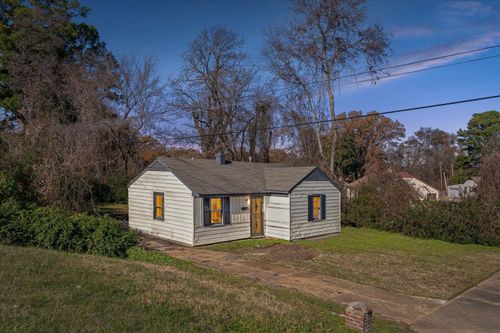 3207 Gilmore Rd, Memphis, TN, 38109-3262 | Card Image