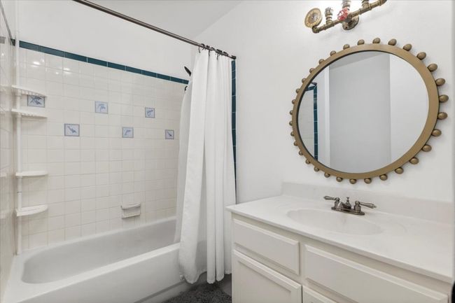 2nd Bathroom | Image 28