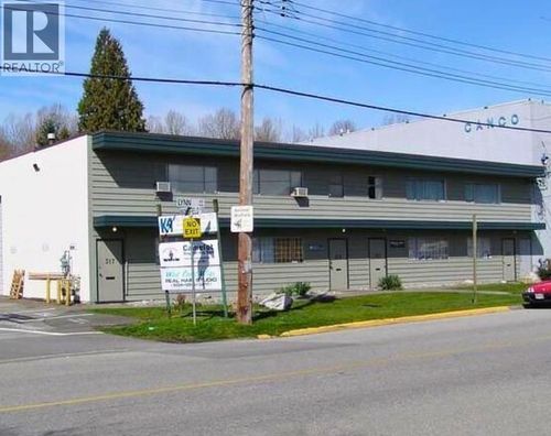 323 Lynn Avenue, North Vancouver, BC, V7J2C4 | Card Image