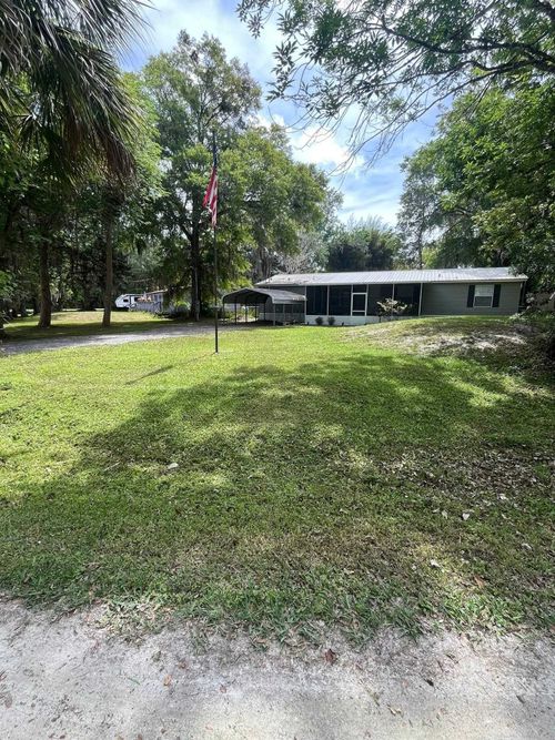 105 Breezewood Cir, SAN MATEO, FL, 32187-2166 | Card Image