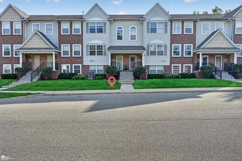 804 Eagle Dr, Fenton, MI, 48430-4173 | Card Image