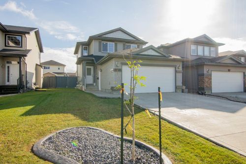 10225 85b St, Grande Prairie, AB, T8X0B5 | Card Image