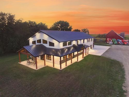 3204 290th Street, Ridgeway, IA, 52165 | Card Image