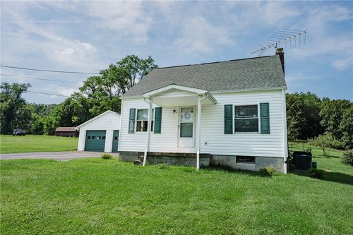 127 Lower Twolick Dr, Indiana, PA, 15701-6101 | Card Image