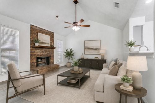 2121 Stone Moss Ln, Grapevine, TX, 76051-3864 | Card Image