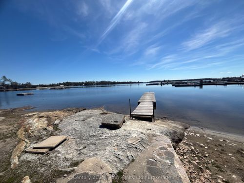 41 Brandys Island Rd, Honey Harbour, ON, P0E1E0 | Card Image