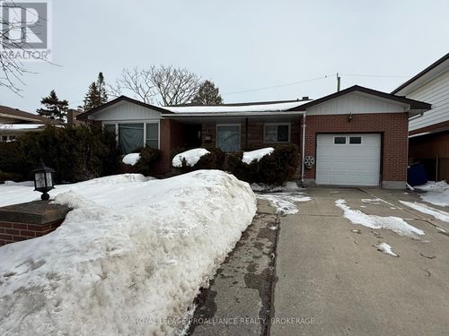 73 Queen Mary Rd, Kingston, ON, K7M2A3 | Card Image