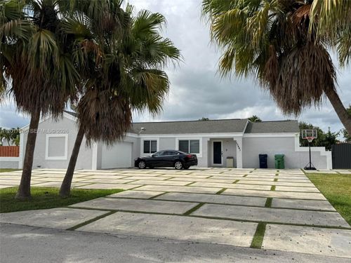 15481 Sw 155th Ter, Miami, FL, 33187 | Card Image