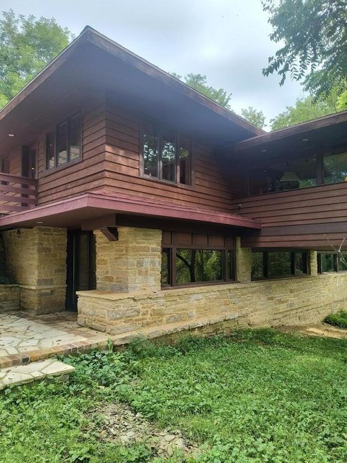 111 Old Darlington Rd, Mineral Point, WI, 53565-1384 | Card Image