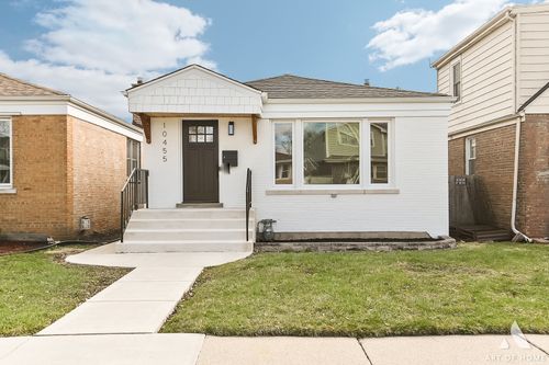 10455 S Whipple St, Chicago, IL, 60655-2032 | Card Image