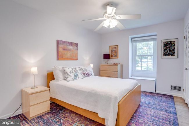 8801 Aquary Ct, House other with 5 bedrooms, 4 bathrooms and null parking in SPRINGFIELD VA | Image 23