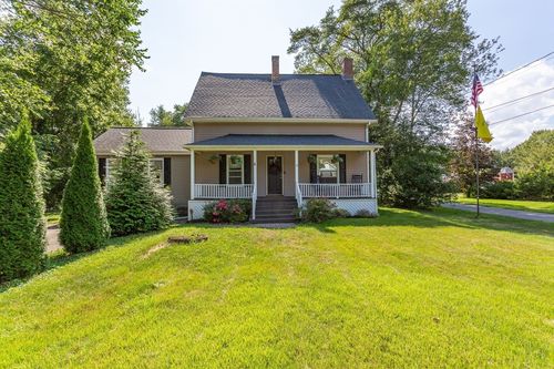 11 Dean St, Norton, MA, 02766-3428 | Card Image