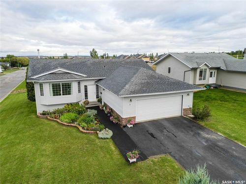 2 Poplar Dr, Birch Hills, SK, S0J0G0 | Card Image