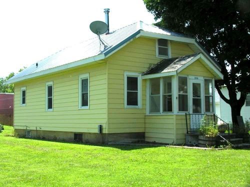 3206 2nd St, Colwell, IA, 50620-5000 | Card Image