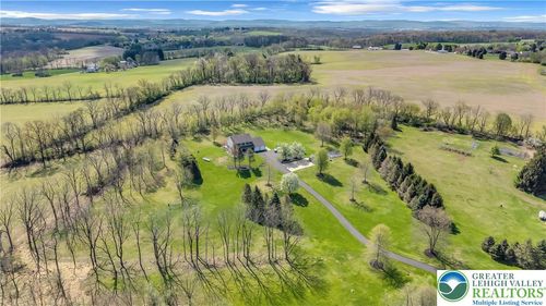 8486 Seemsville Rd, NORTHAMPTON, PA, 18067-9312 | Card Image