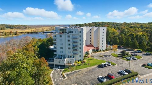 unit-109-301 Beacon Ridge Dr, Hopewell, VA, 23860-1660 | Card Image
