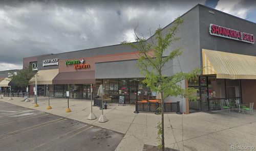 29555 Northwestern Highway, Southfield, MI, 48034 | Card Image