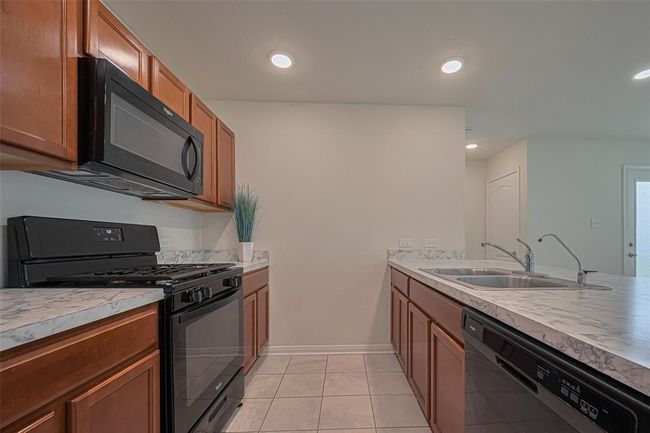 20726 Westfield Grove Pl, House other with 3 bedrooms, 2 bathrooms and 2 parking in Katy TX | Image 13