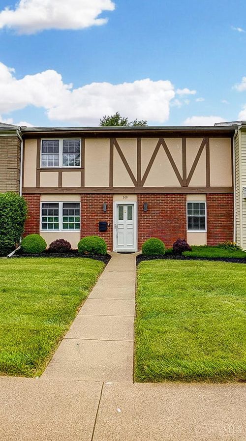 209 Leyland Park Dr, Wilmington, OH, 45177 | Card Image