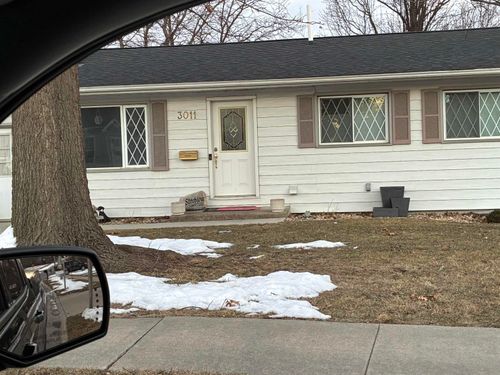 3011 Bethel St, Waterloo, IA, 50702-4201 | Card Image