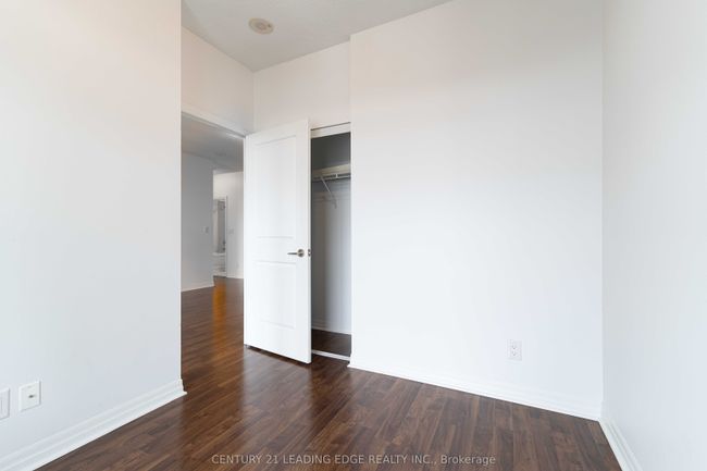 1802 - 30 Herons Hill Way, Condo with 2 bedrooms, 1 bathrooms and null parking in North York ON | Image 6