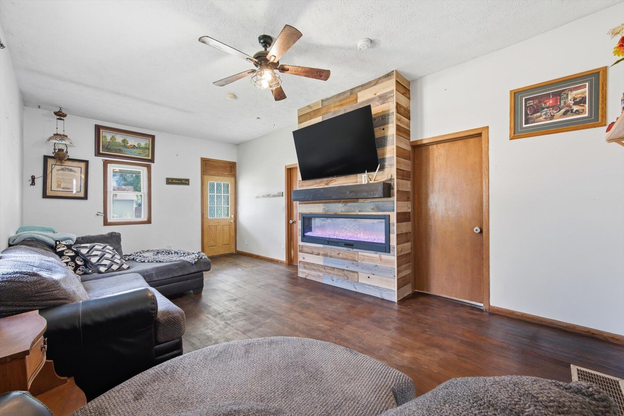 Residential in LOGAN 5