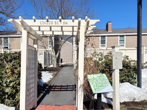 unit-43-11 Oak St, Wellesley, MA, 02482-4733 | Card Image