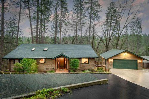 15501 Little Valley Rd, Grass Valley, CA, 95949-6873 | Card Image