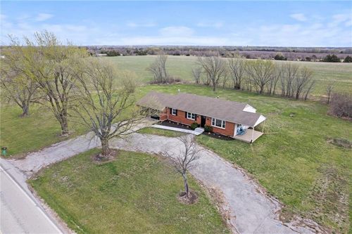 14875 Edgerton Rd, Gardner, KS, 66030-9640 | Card Image
