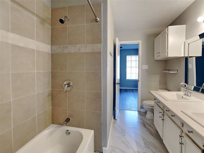 7318 Kingswood Cir, Townhouse with 2 bedrooms, 2 bathrooms and null parking in Fort Worth TX | Image 12