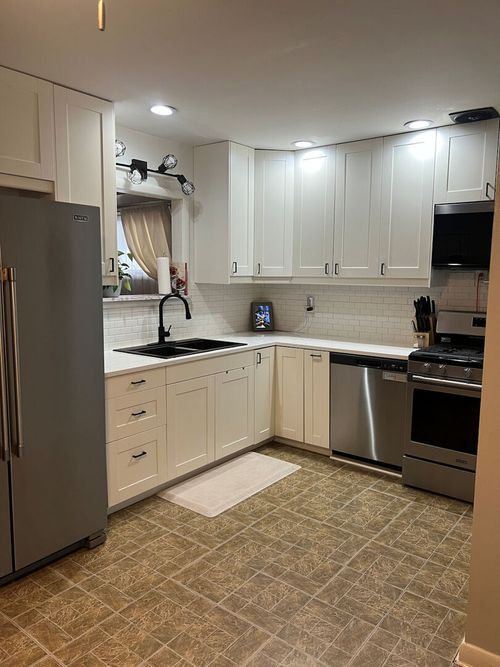 1170 Westview Dr, Rochelle, IL, 61068-1206 | Card Image