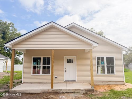 4268 Ellis Ave, Farmville, NC, 27828-9543 | Card Image