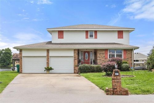 121 Brushfire Ln, Slidell, LA, 70458-9117 | Card Image