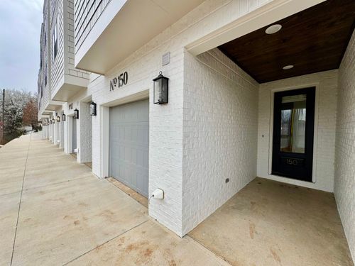 150 N Poplar St, Florence, AL, 35630-4855 | Card Image