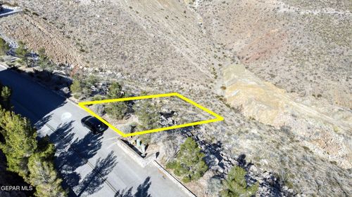 36 Sierra Crest Dr, El Paso, TX, 79902-2161 | Card Image