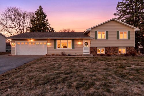 5609 Upper 136th Street Ct W, Apple Valley, MN, 55124-6461 | Card Image