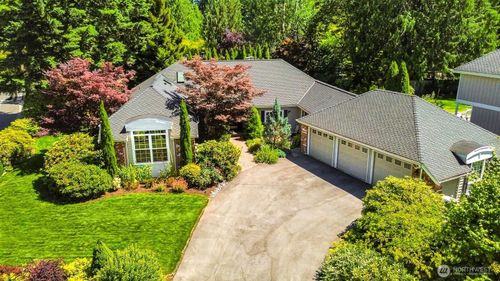 2444 220th Place Ne, Sammamish, WA, 98074 | Card Image