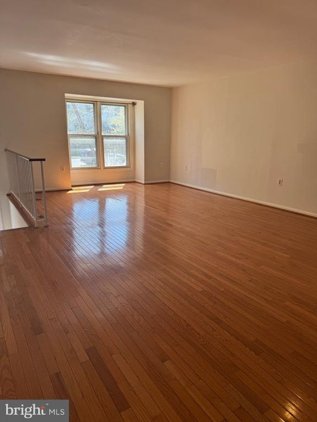 10424 Bermuda Ln, Townhouse with 3 bedrooms, 3 bathrooms and null parking in MANASSAS VA | Image 5