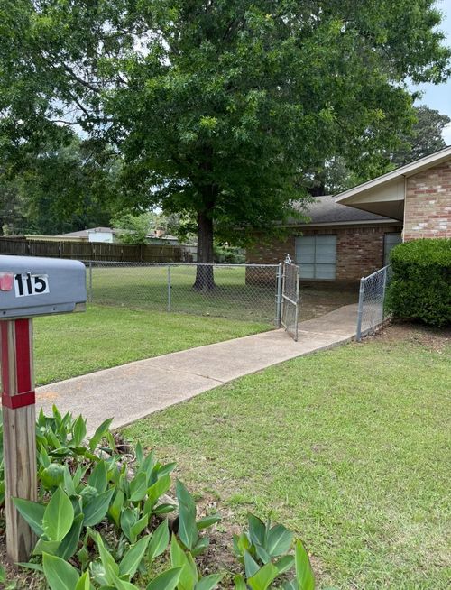 115 Bernice St, Longview, TX, 75604-9703 | Card Image