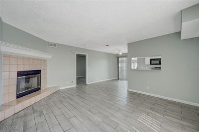 102 - 5799 Medallion Drive, Condo with 1 bedrooms, 1 bathrooms and null parking in Las Vegas NV | Image 1