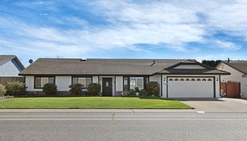 724 Adare Way, Galt, CA, 95632-3302 | Card Image