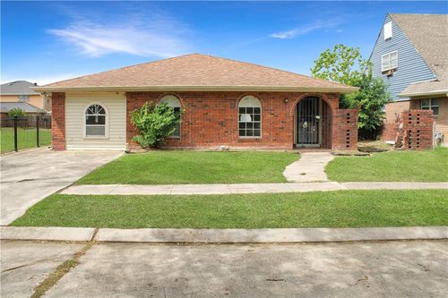 7432 Dartmoor Dr, New Orleans, LA, 70127-1532 | Card Image