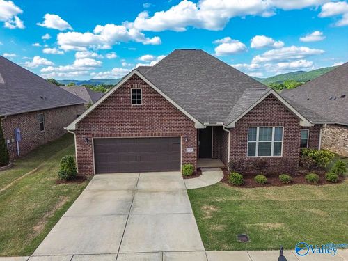 3014 Crystal Creek Dr, Brownsboro, AL, 35741-9632 | Card Image
