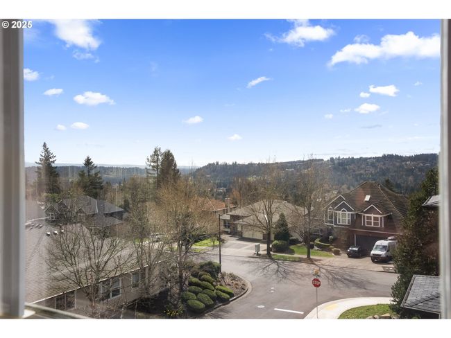 2115 Fircrest Dr, House other with 4 bedrooms, 3 bathrooms and 2 parking in West Linn OR | Image 22